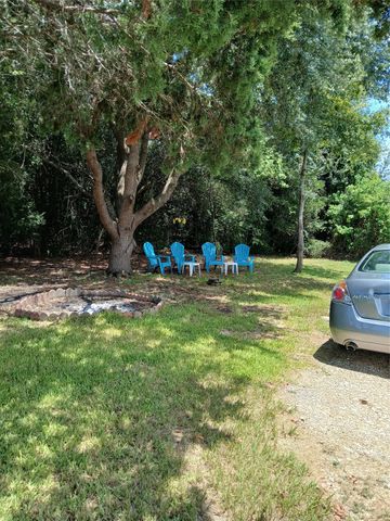333 9th Street, Dickinson, TX 77539