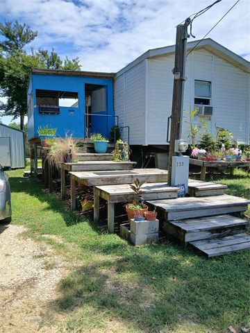333 9th Street, Dickinson, TX 77539