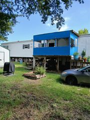 333 9th Street, Dickinson, TX 77539