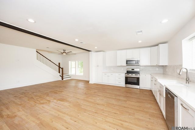 19700 John Stafford Rd, Walker, LA 70785