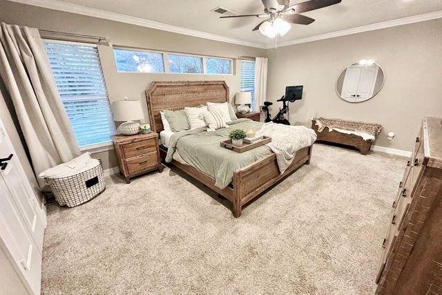 510 N Shadowbend Avenue, Friendswood, TX 77546