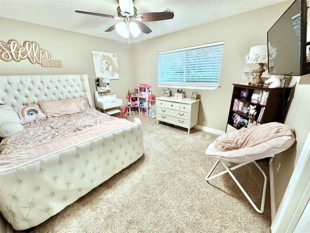 510 N Shadowbend Avenue, Friendswood, TX 77546