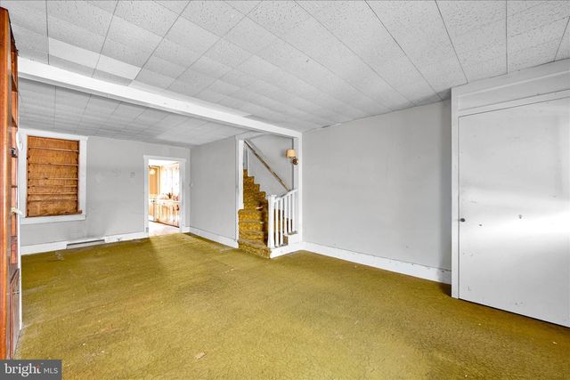 216 E DONEGAL ST, Mount Joy, PA 17552