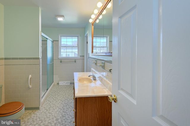 3702 E JOPPA RD, Nottingham, MD 21236