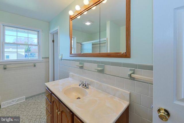 3702 E JOPPA RD, Nottingham, MD 21236