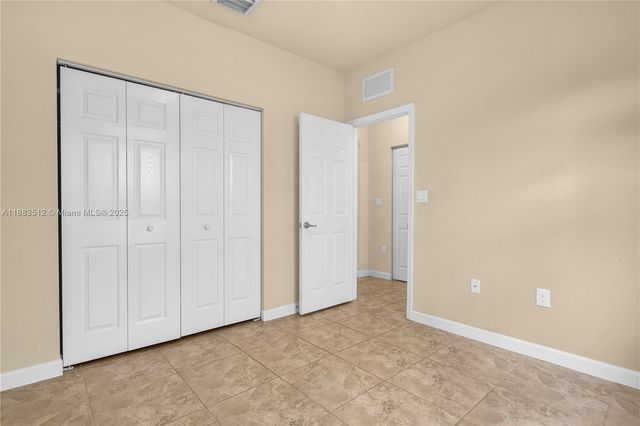 2401 NE 4th St, Homestead, FL 33033