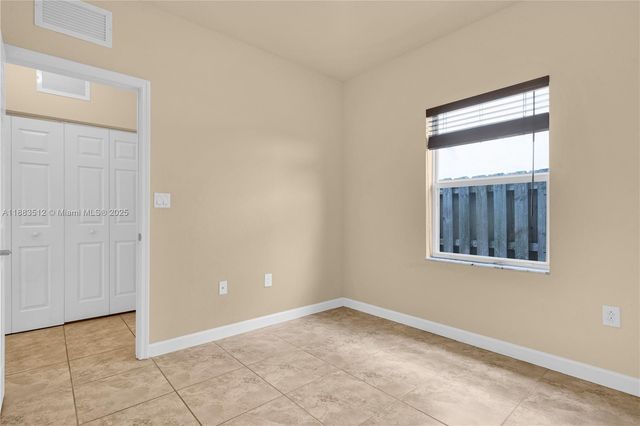 2401 NE 4th St, Homestead, FL 33033