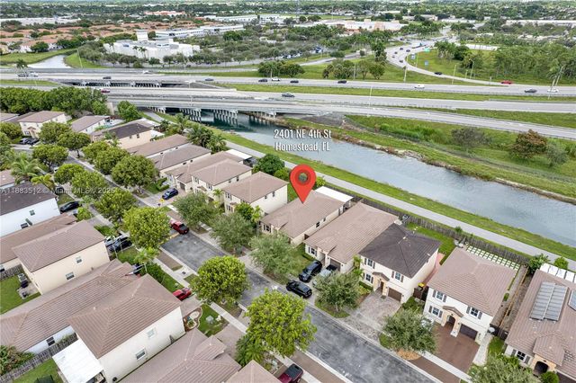 2401 NE 4th St, Homestead, FL 33033