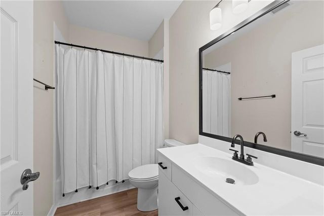 168 Livermore LN, Naples, FL 34119