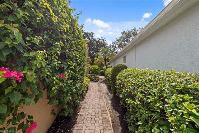 168 Livermore LN, Naples, FL 34119