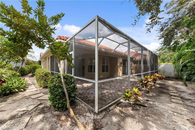 168 Livermore LN, Naples, FL 34119