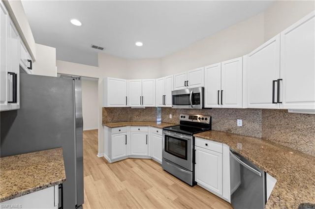 168 Livermore LN, Naples, FL 34119