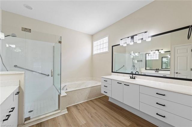 168 Livermore LN, Naples, FL 34119