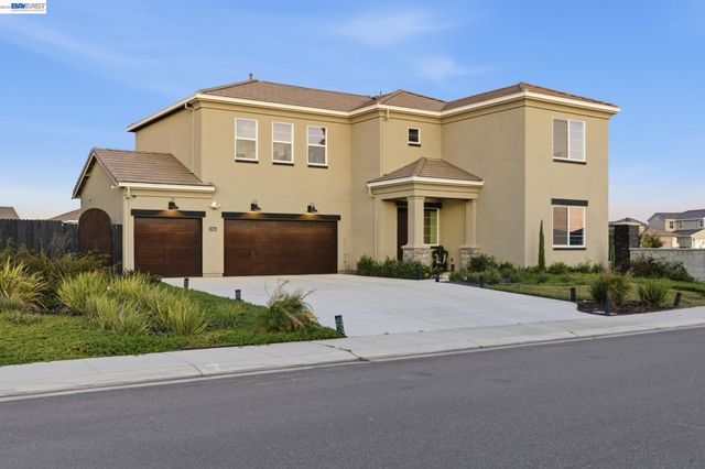 2394 Bharvani Ave, Manteca, CA 95337