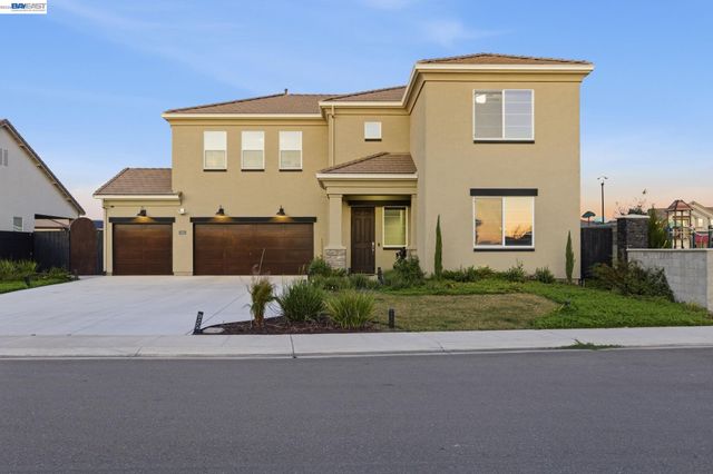 2394 Bharvani Ave, Manteca, CA 95337