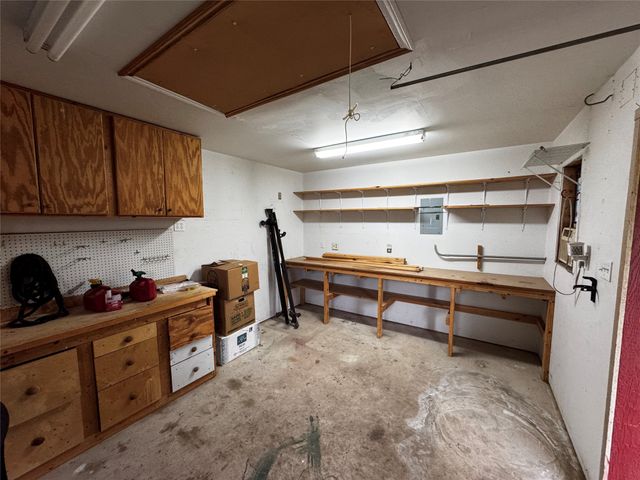 484 S First Avenue, Stephenville, TX 76401
