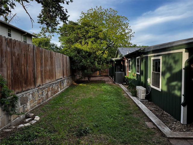484 S First Avenue, Stephenville, TX 76401