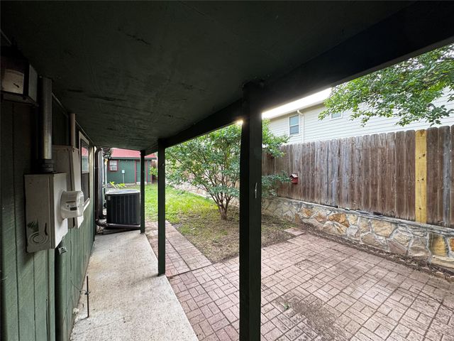 484 S First Avenue, Stephenville, TX 76401
