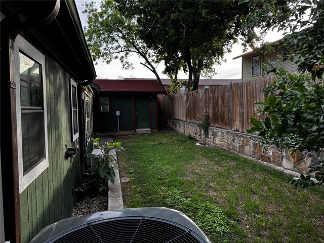 484 S First Avenue, Stephenville, TX 76401