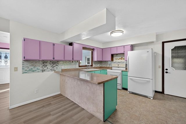 122 Hillside Circle, New Glarus, WI 53574