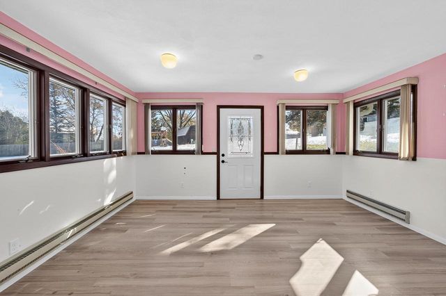 122 Hillside Circle, New Glarus, WI 53574