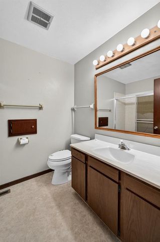 122 Hillside Circle, New Glarus, WI 53574