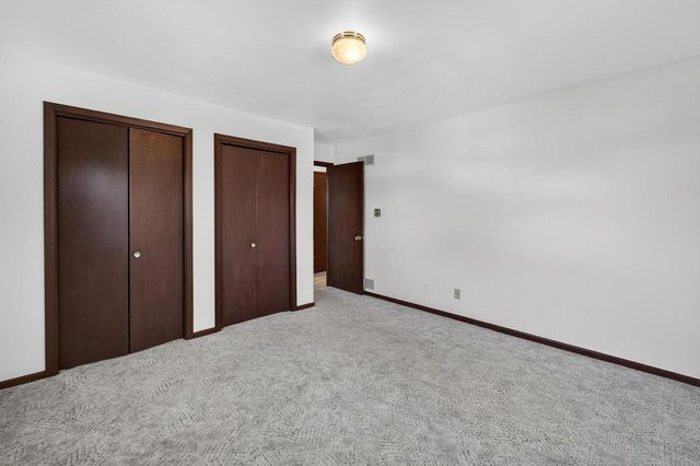 122 Hillside Circle, New Glarus, WI 53574