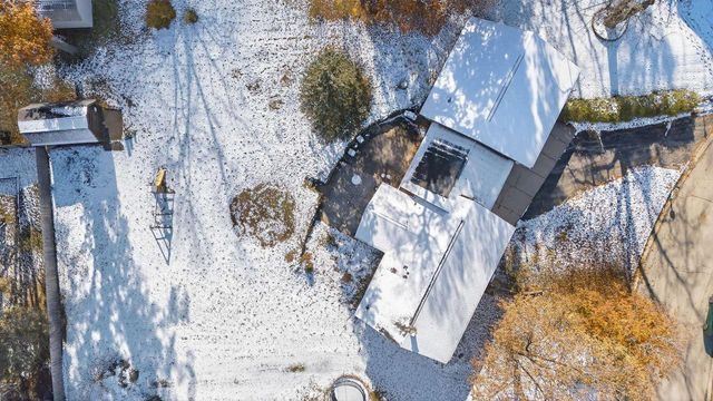 122 Hillside Circle, New Glarus, WI 53574