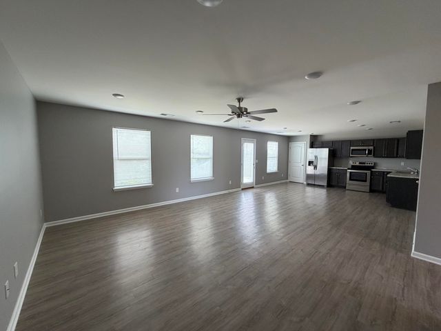 2460 Feathersound Way, Lexington, KY 40511