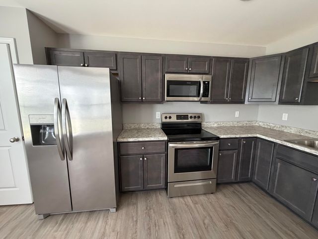 2460 Feathersound Way, Lexington, KY 40511