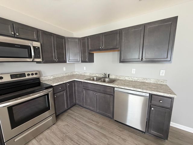 2460 Feathersound Way, Lexington, KY 40511