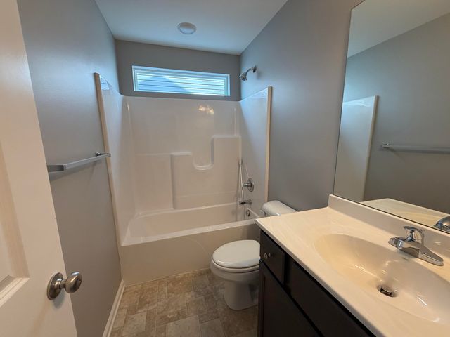 2460 Feathersound Way, Lexington, KY 40511