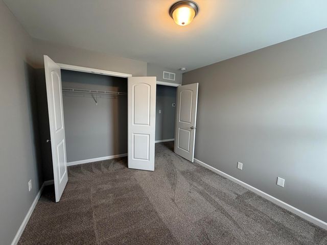 2460 Feathersound Way, Lexington, KY 40511
