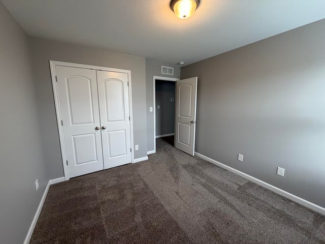 2460 Feathersound Way, Lexington, KY 40511