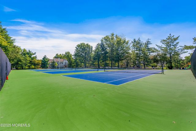 78 Wyndham Place 129, Robbinsville, NJ 08691