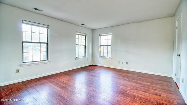 78 Wyndham Place 129, Robbinsville, NJ 08691