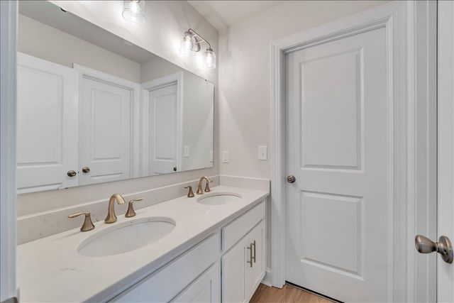 7050 Parkway View TRL, Roanoke, VA 24018