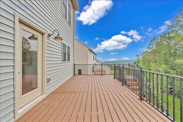 7050 Parkway View TRL, Roanoke, VA 24018
