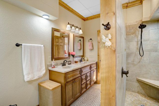 7031 Black Bear Trail, Hiawassee, GA 30546