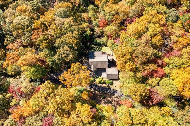 7031 Black Bear Trail, Hiawassee, GA 30546