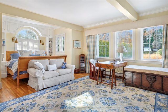 2 Harbor View Drive, Newport, RI 02840