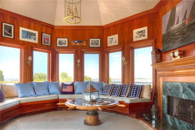 2 Harbor View Drive, Newport, RI 02840