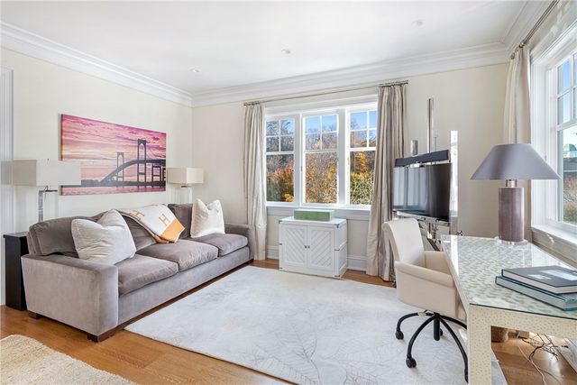 2 Harbor View Drive, Newport, RI 02840