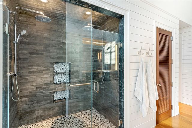 2 Harbor View Drive, Newport, RI 02840