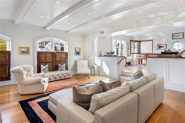 2 Harbor View Drive, Newport, RI 02840