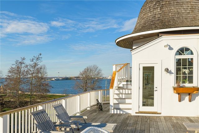 2 Harbor View Drive, Newport, RI 02840