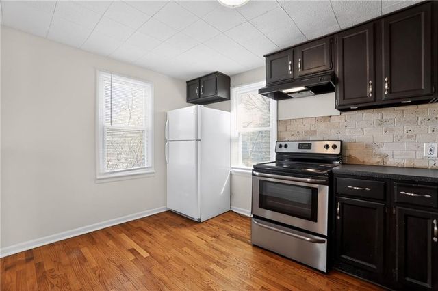 2209 S Hawthorne Avenue, Independence, MO 64052