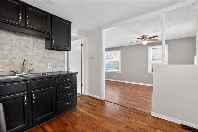 2209 S Hawthorne Avenue, Independence, MO 64052