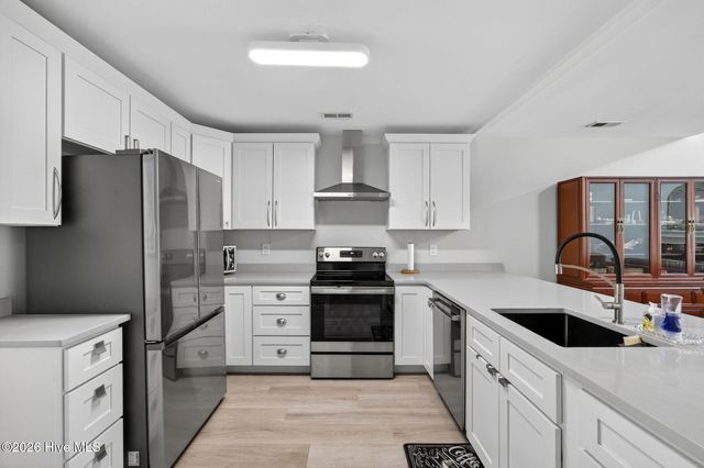 6204 Inland Greens Drive, Wilmington, NC 28405