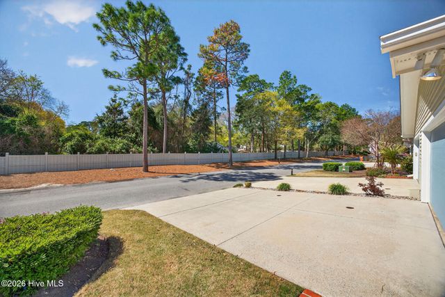 6204 Inland Greens Drive, Wilmington, NC 28405